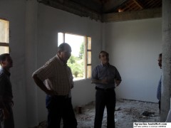 bouhait chef daira azeffoun à commune akerrou 04-07-2013-inspection siège apc.JPG