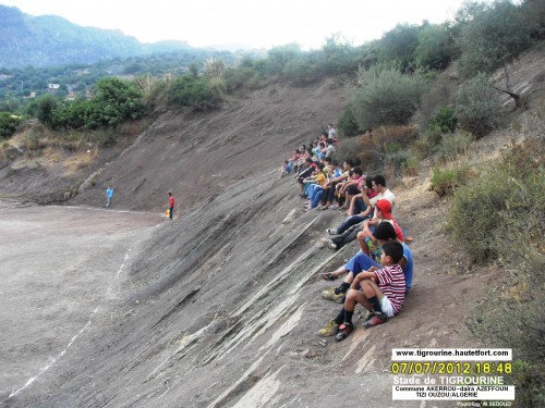 SDC11711-stade tigrourine-banquette-2012.JPG
